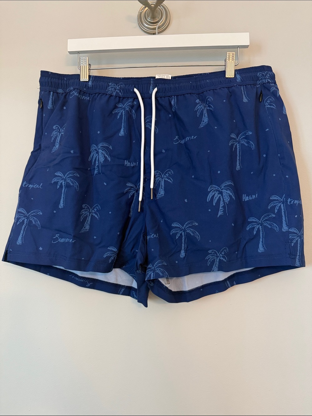 NWT Men's Navy Palm-Print Swim Trunks